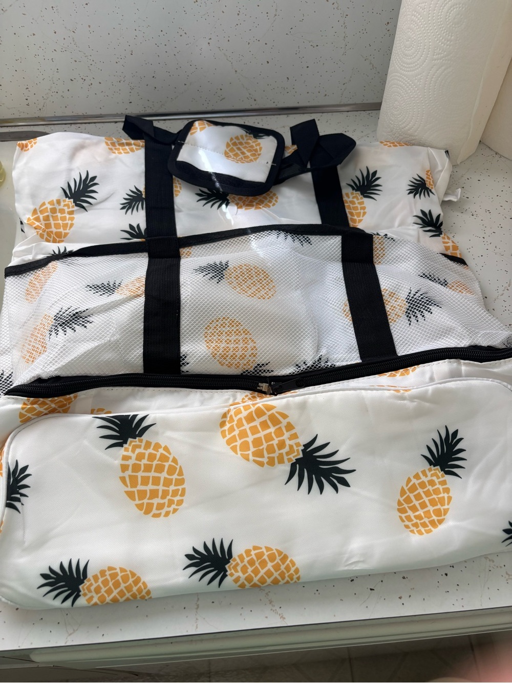 Pineapple design pattern tote